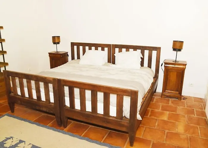 Demeure Périgourdine En Pleine Nature *